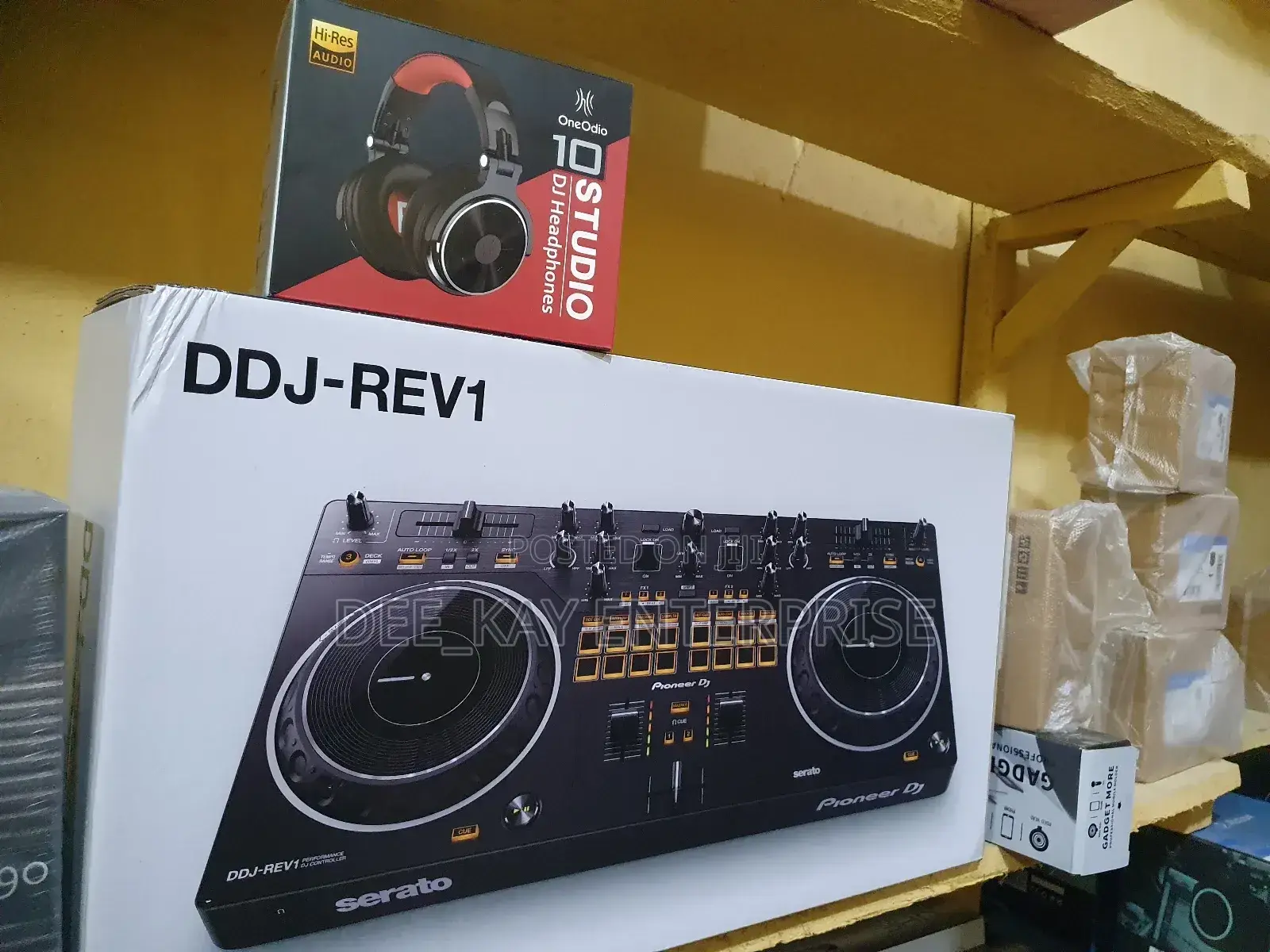 DDJ Rev 1 With Oneodio Studio 10 Dj Headphone