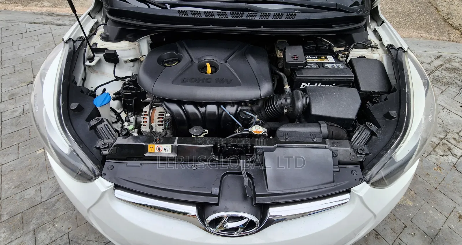 Hyundai Elantra Sport 4dr Sedan (2.0L 4cyl 6A) 2015 Pearl