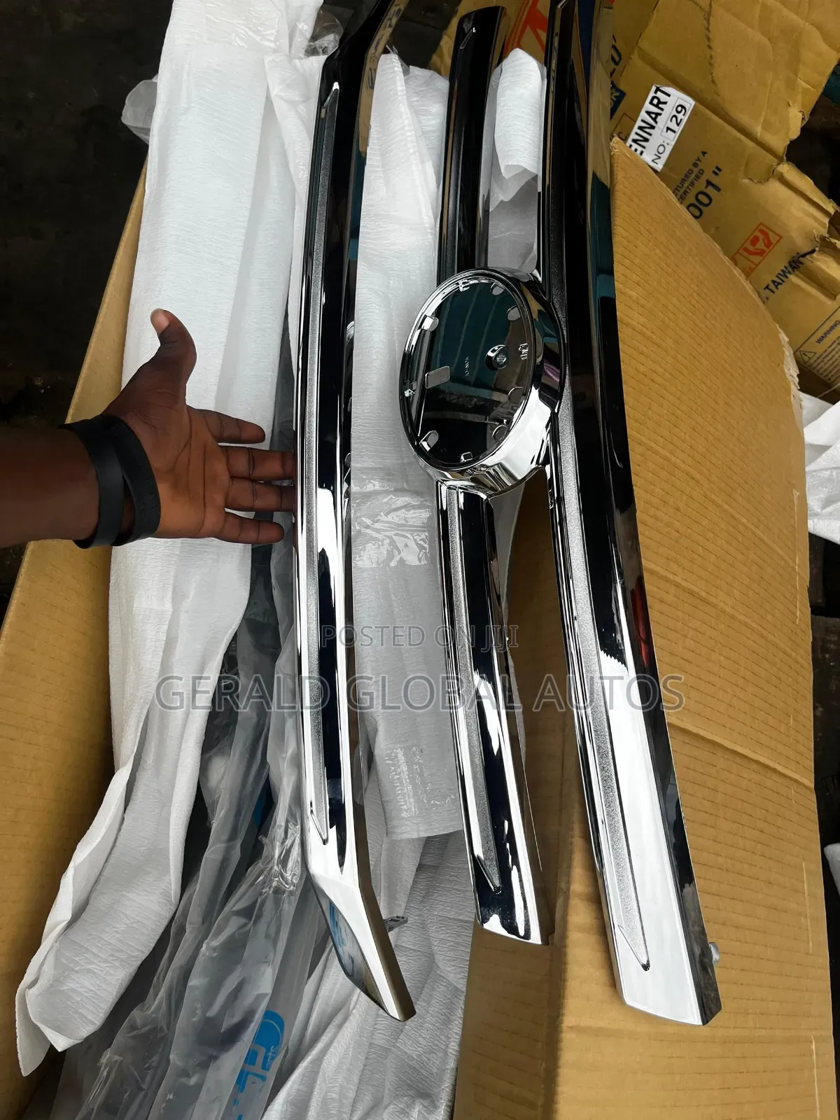 Front Grille Chrome Toyota Rush 2018