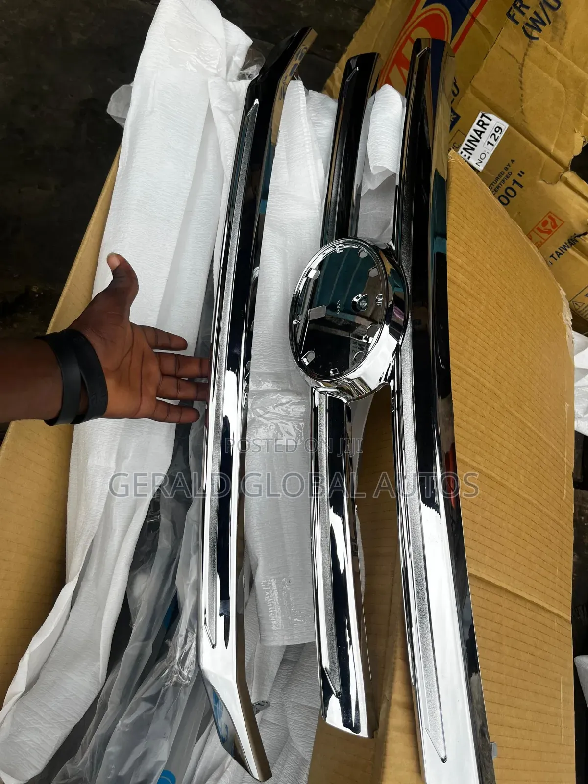 Front Grille Chrome Toyota Rush 2018
