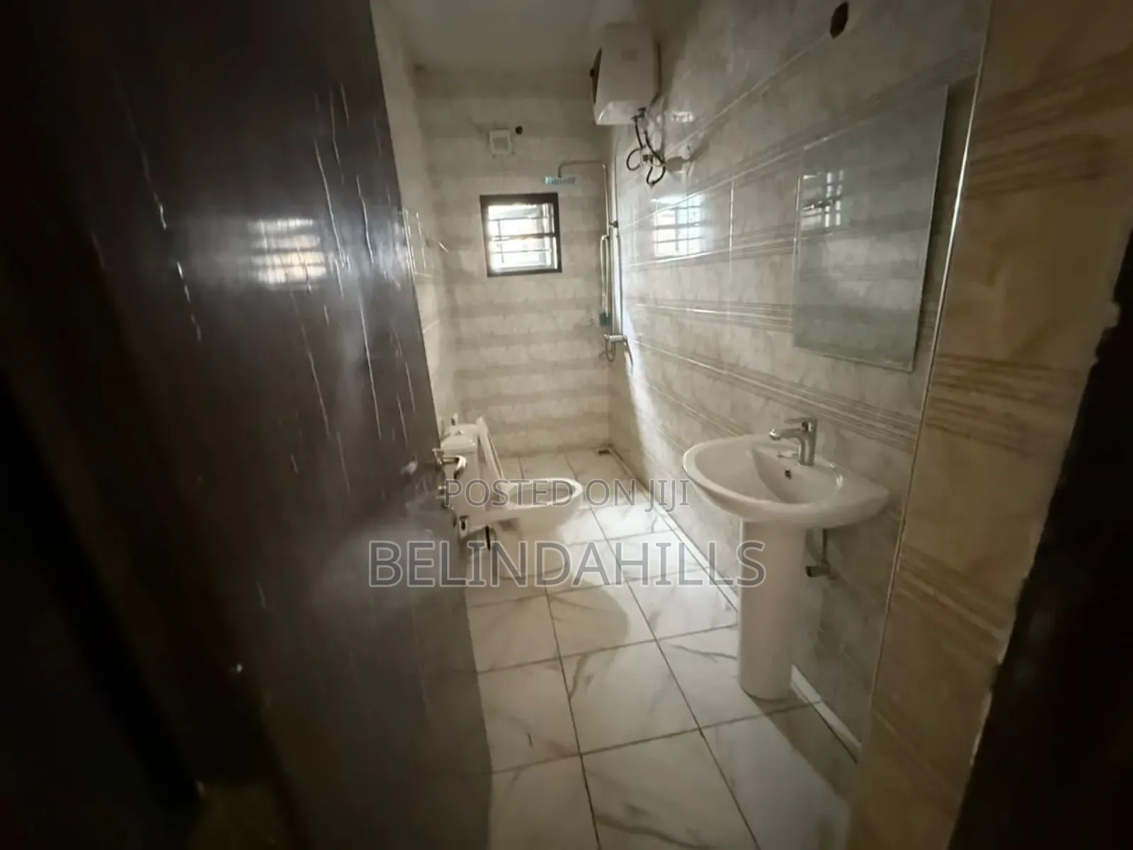 3bdrm Block of Flats in Jahi for rent