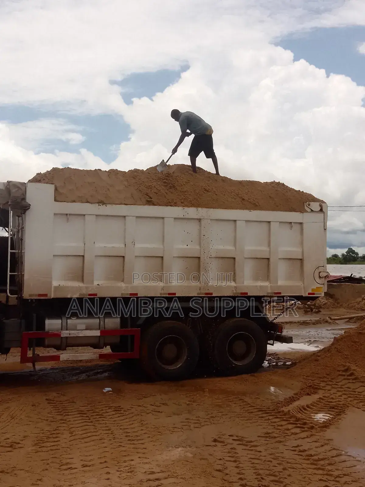 Premium Sharp Sand – Fast Delivery Affordable Price
