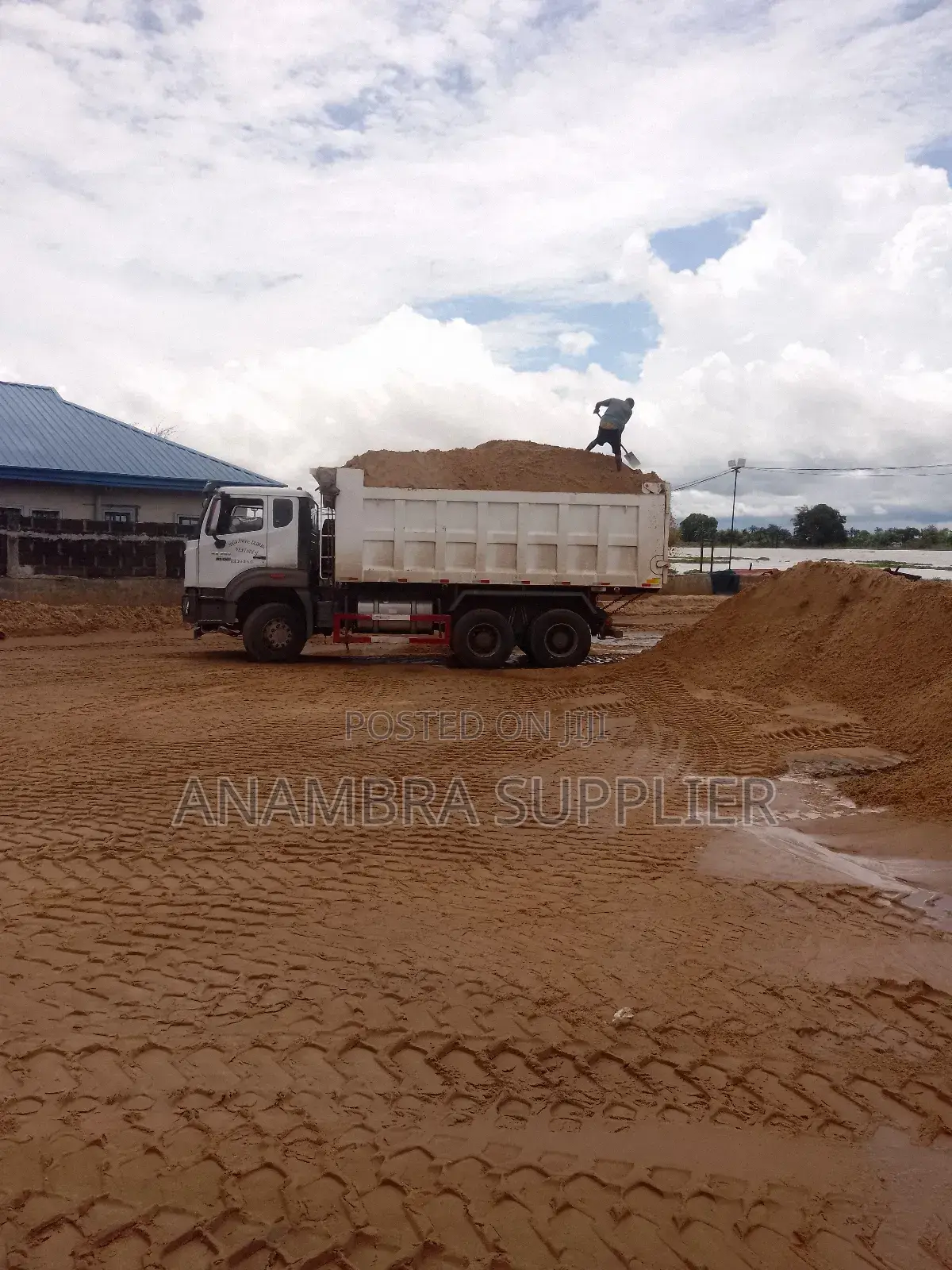 Premium Sharp Sand – Fast Delivery Affordable Price