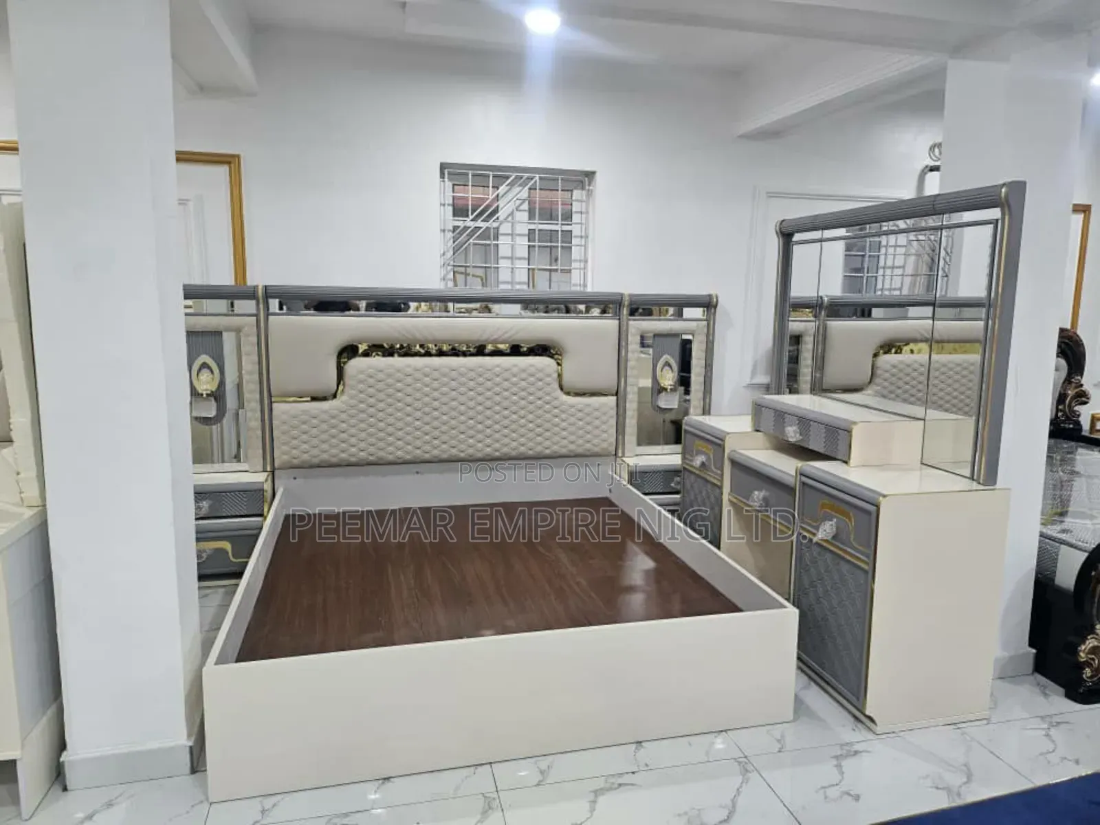 Cclassic Executive Imported Bed