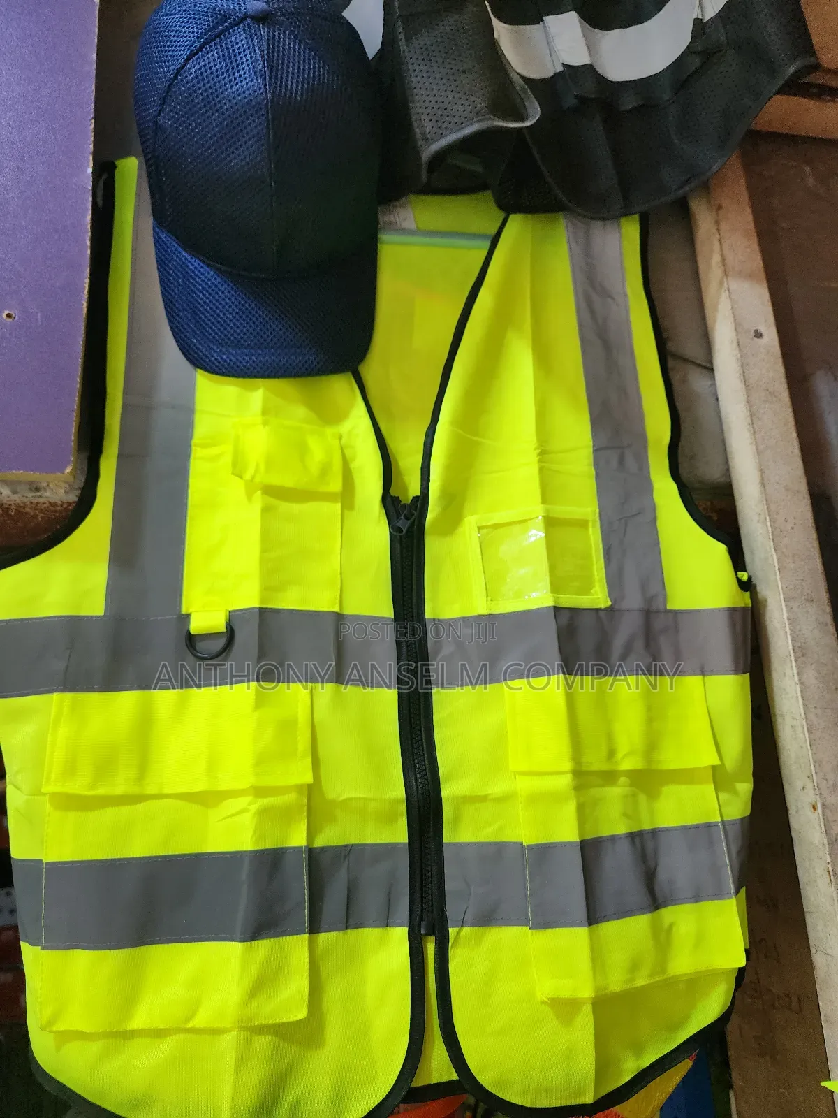 Reflective Jacket/Reflective Vest Available For Wholesale And Retail