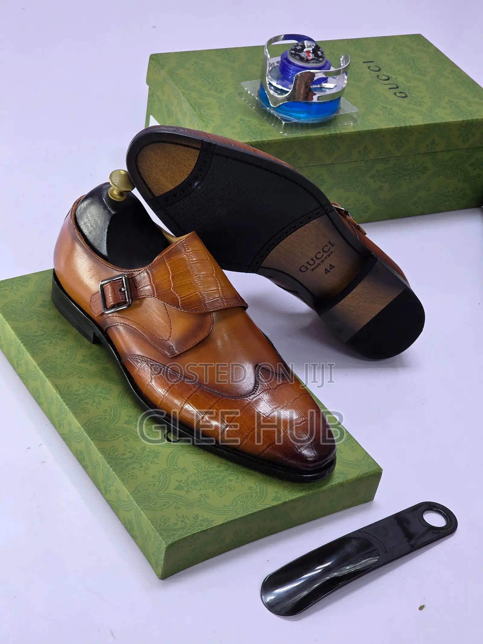 Gucci Leather Corporate Flat Shoes in Lagos