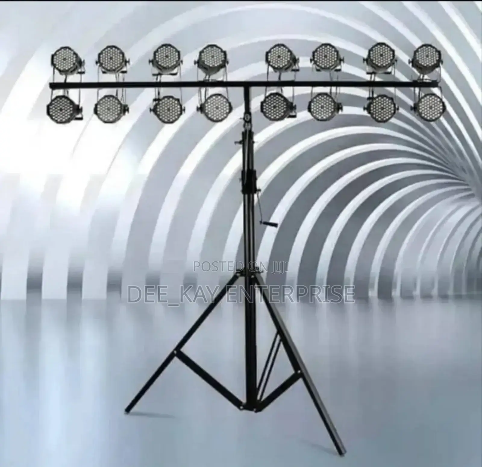 Stage T Whinning Stand