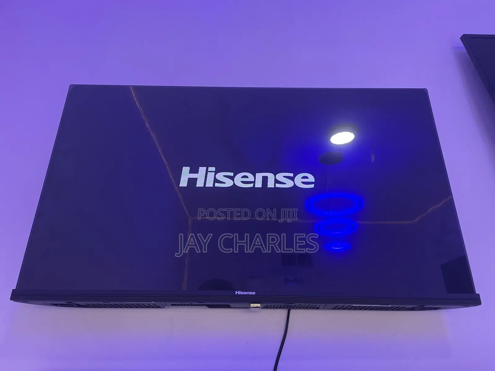 Hisense 32inches Frameless Smart Tv
