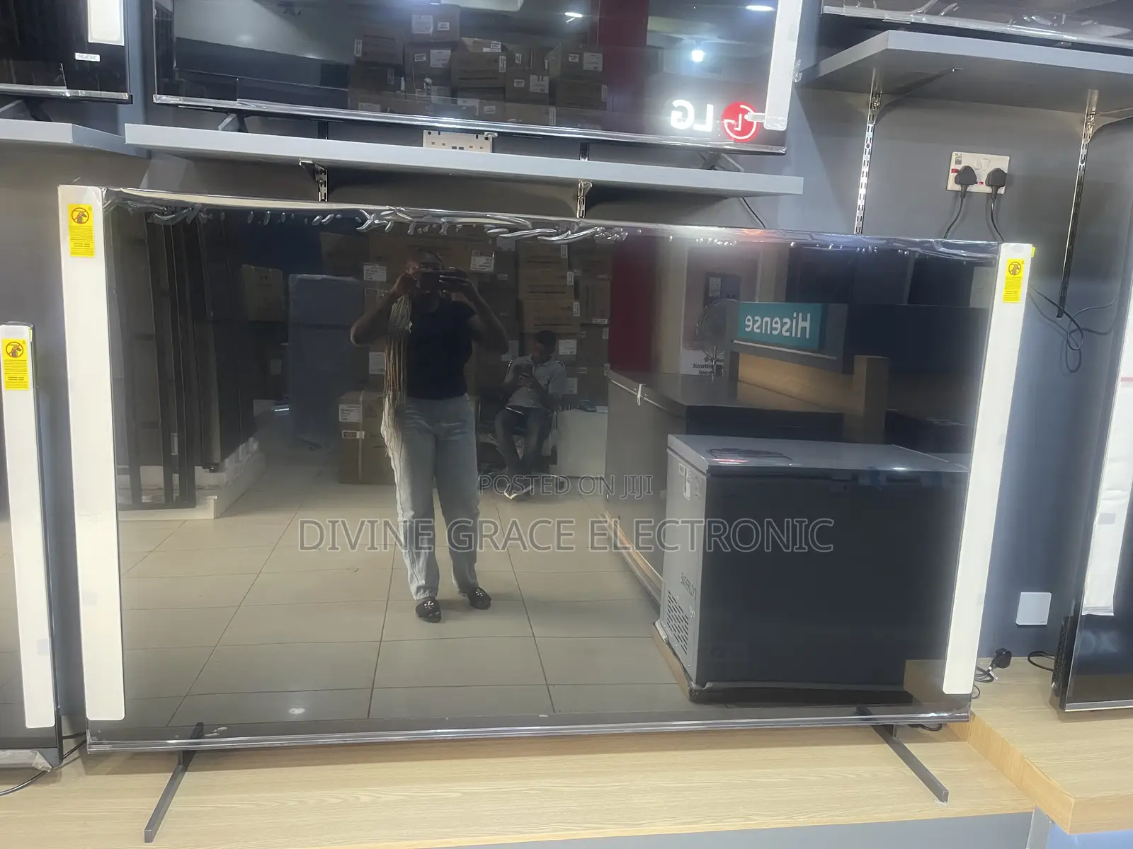 85 Inches Qled Hisense Television