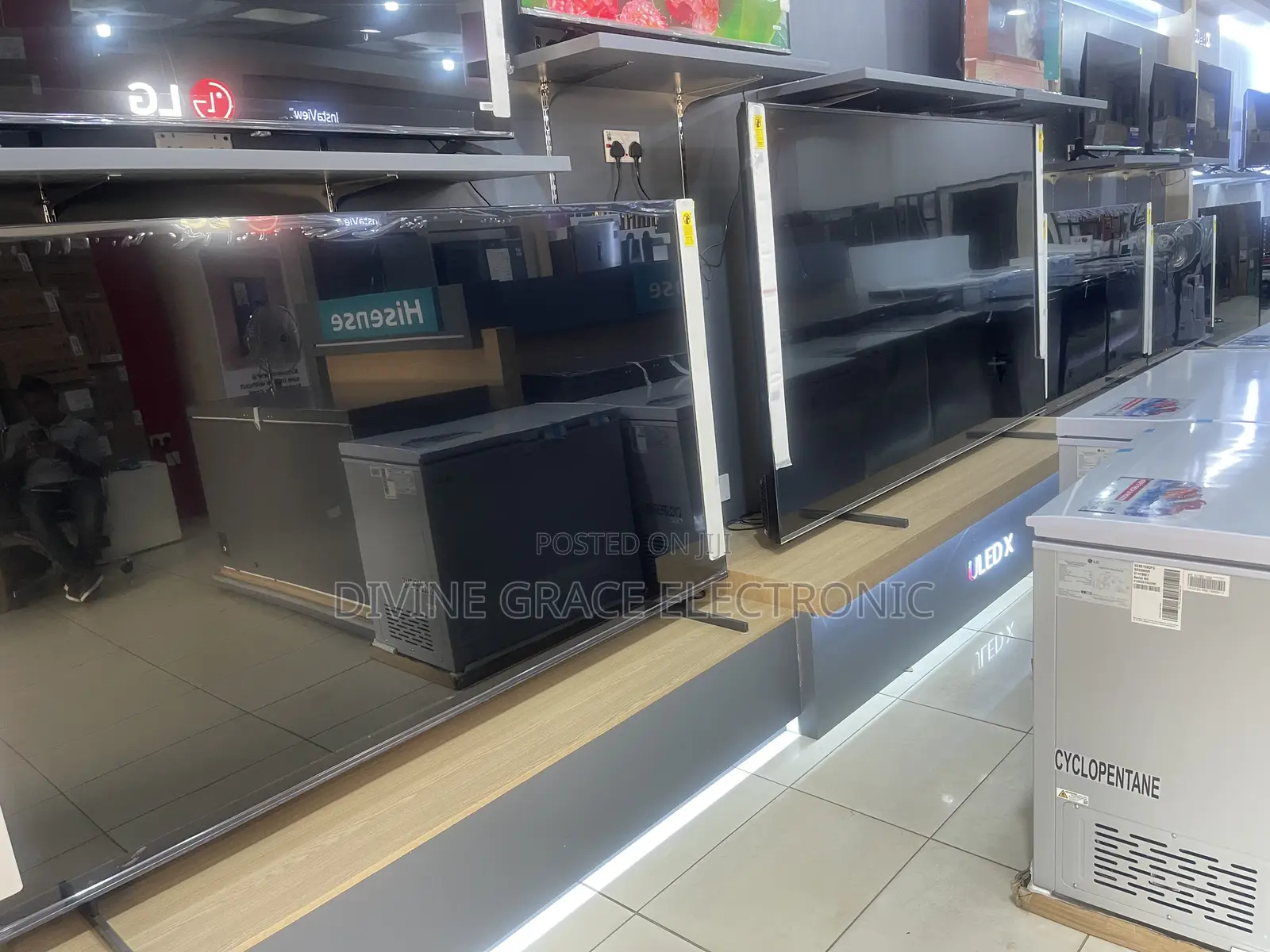 85 Inches Qled Hisense Television
