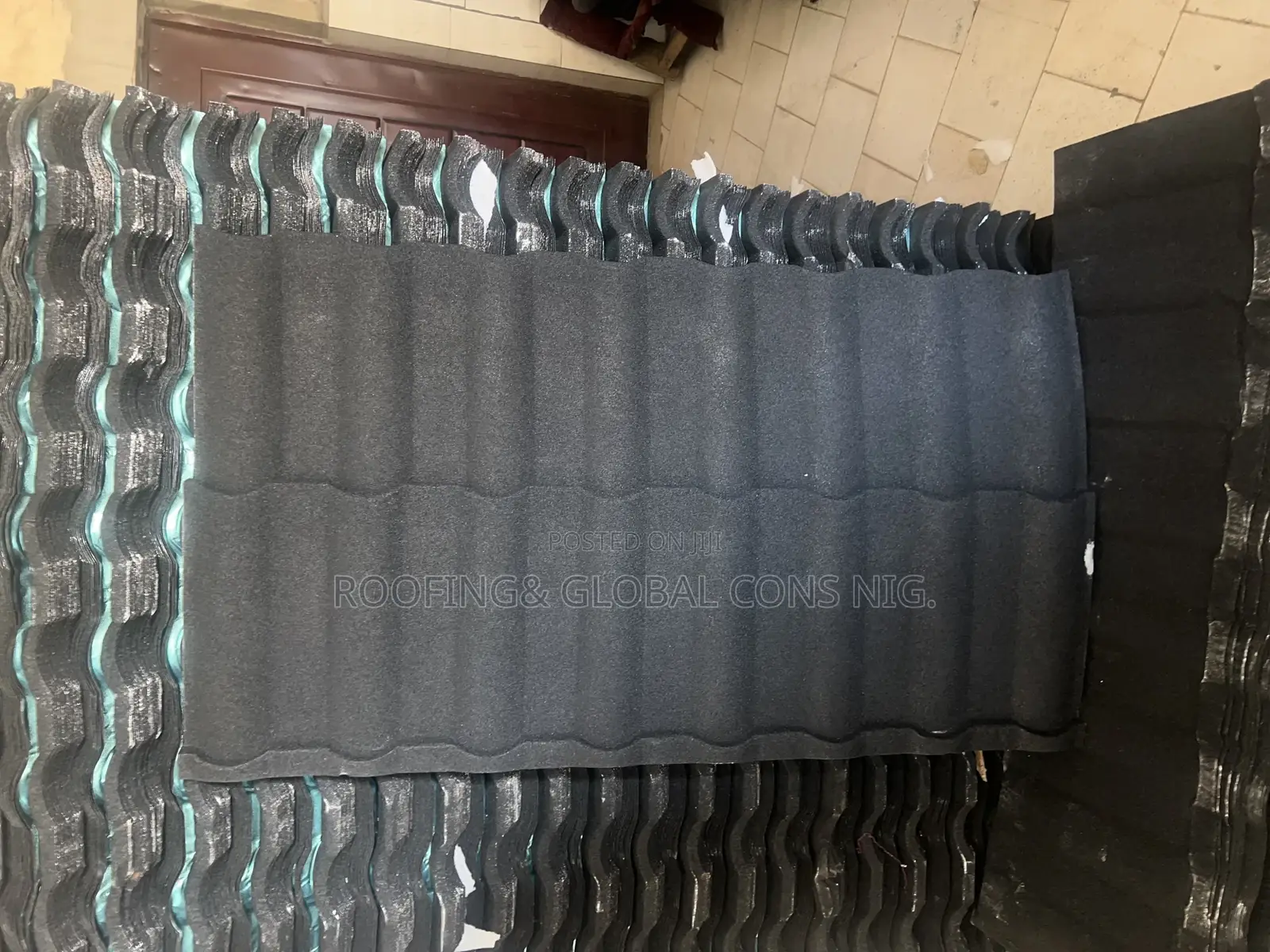 Stone Coated Roofing Tile Quality Pure Black Milano