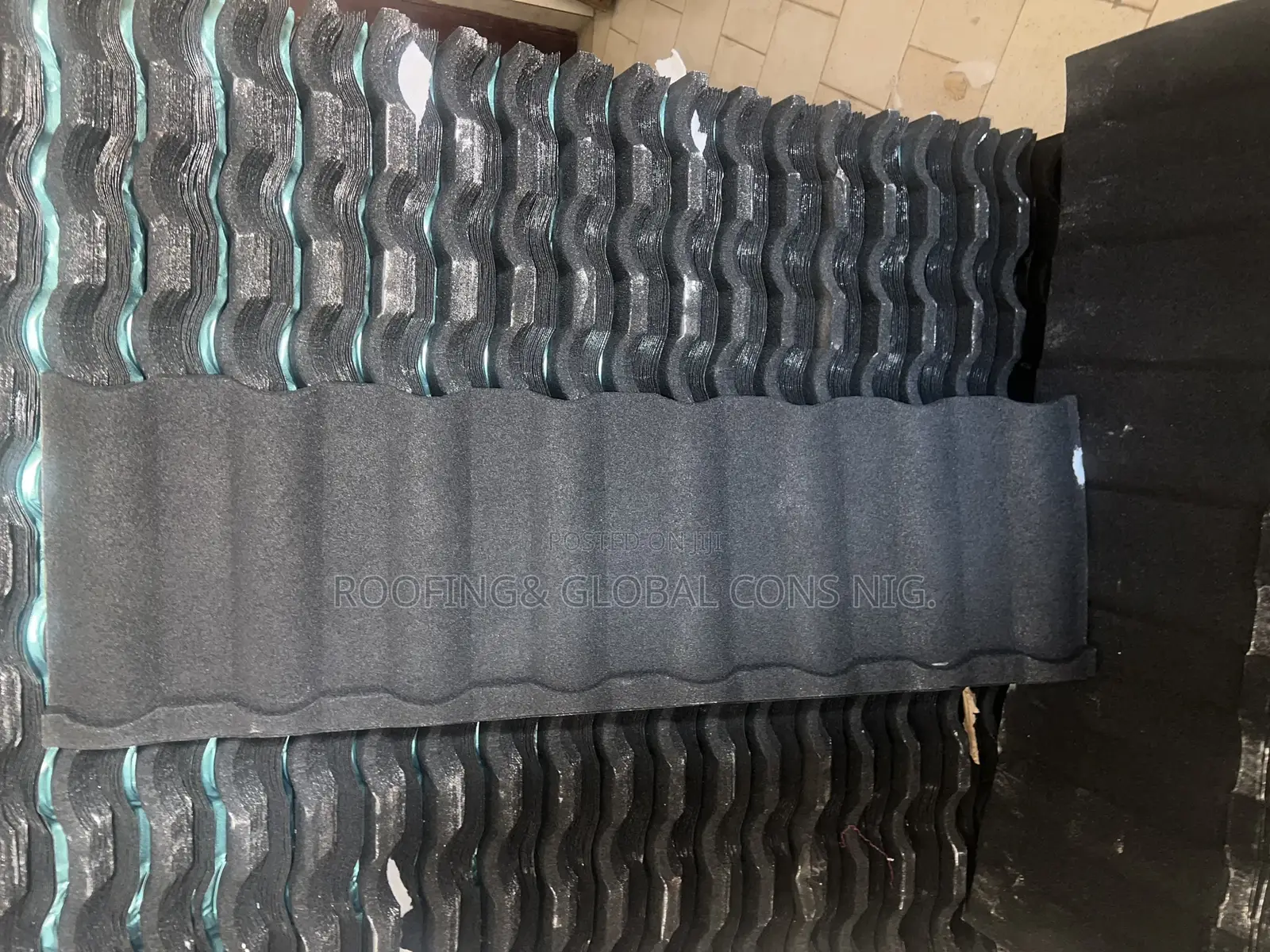 Stone Coated Roofing Tile Quality Pure Black Milano