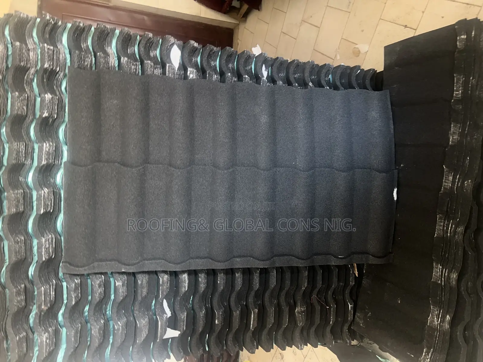 Stone Coated Roofing Tile Quality Pure Black Milano