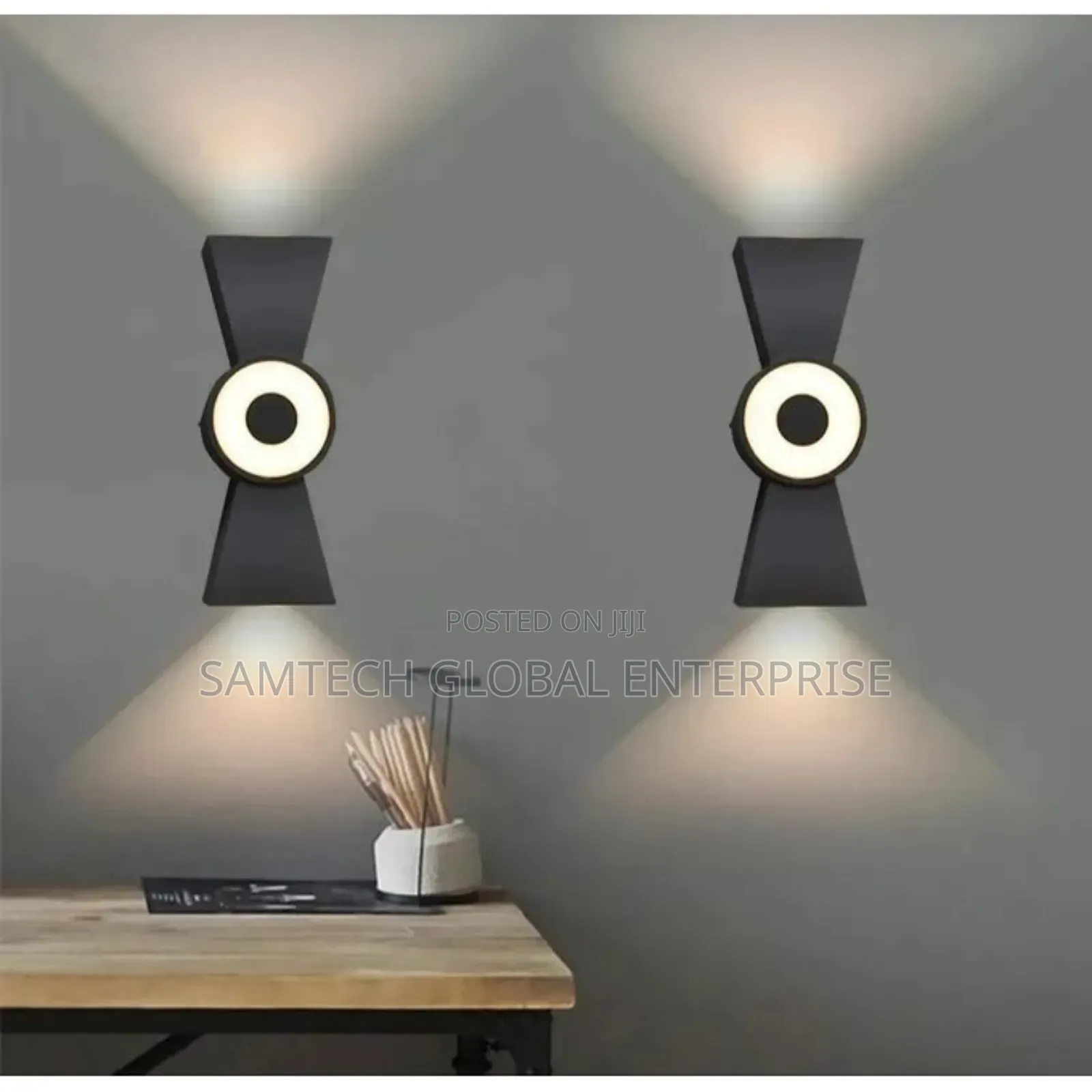 Outdoor Wall Light