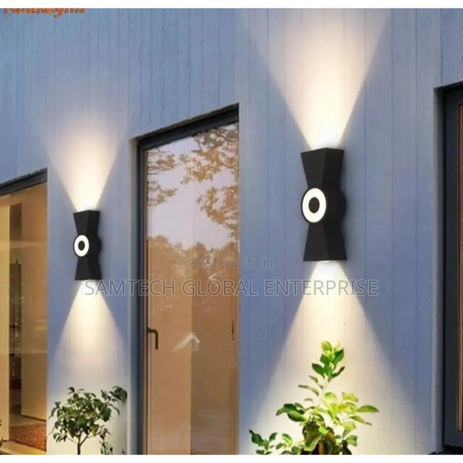 Outdoor Wall Light