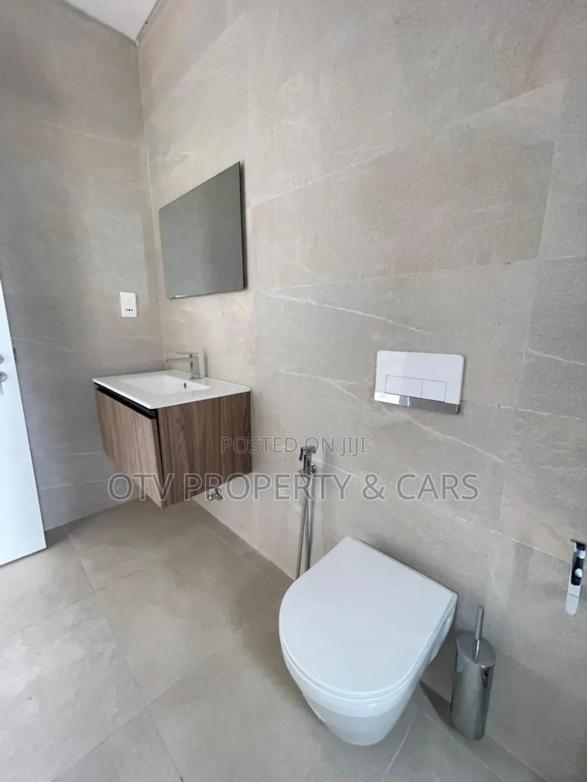 Furnished 6bdrm Duplex in Banana Island for sale