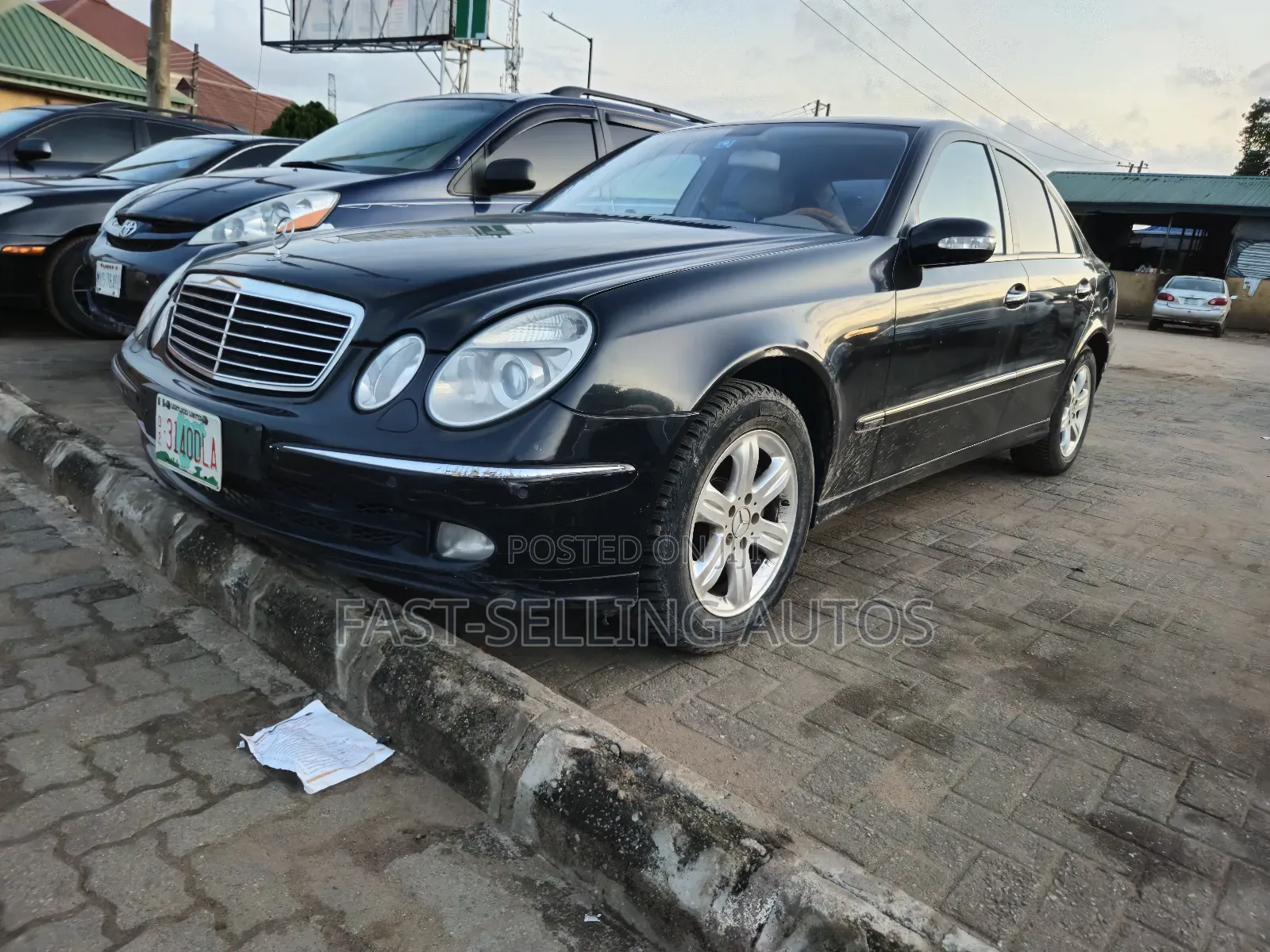 Mercedes-Benz E200 2007 Black