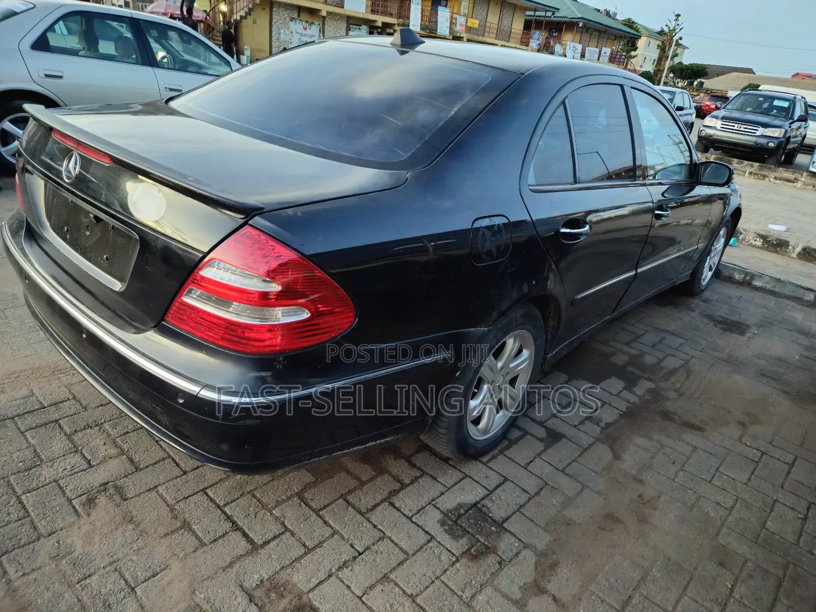 Mercedes-Benz E200 2007 Black