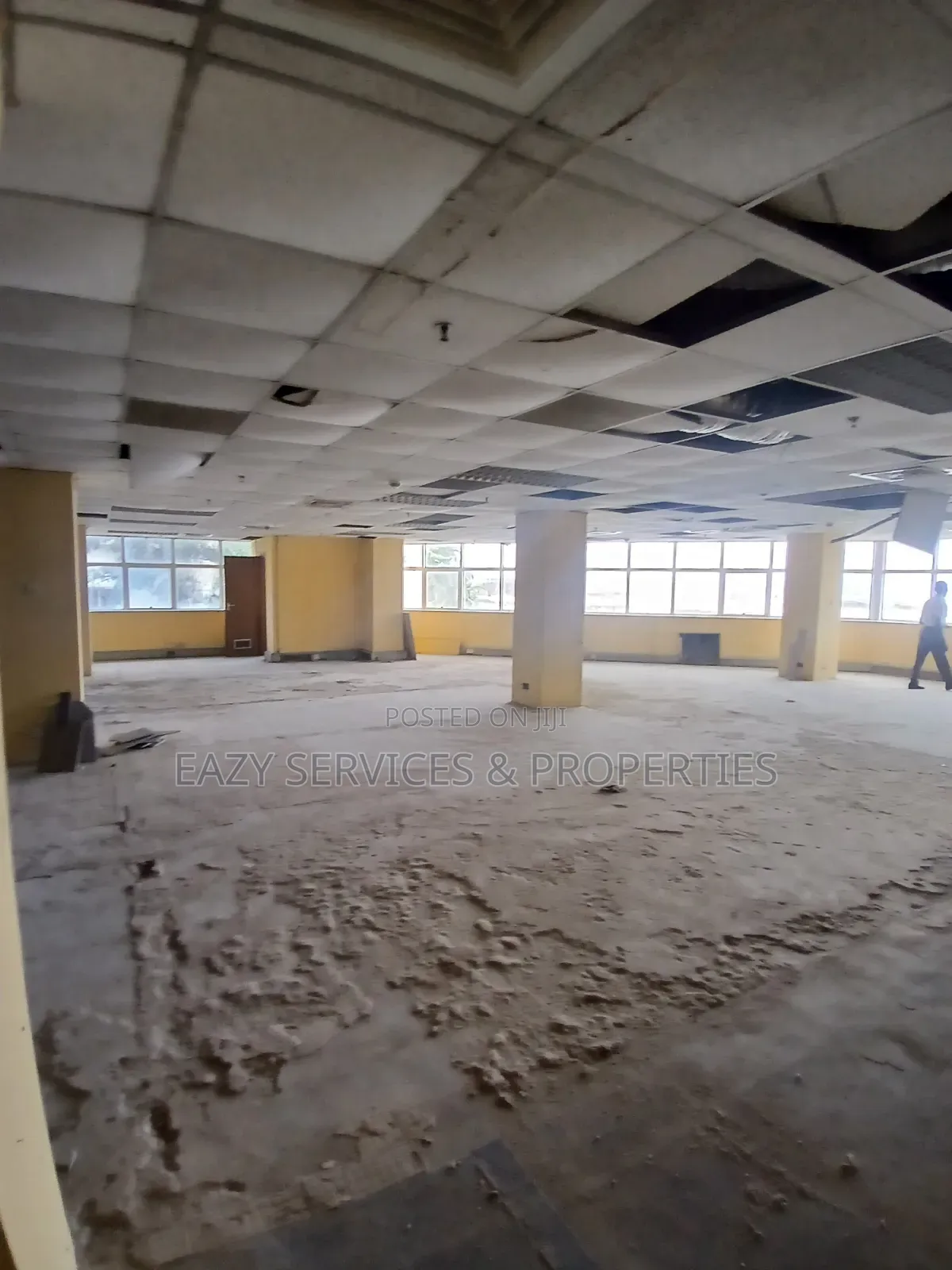 Fully Serviced 300sqm Office Space (3rd Floor)
