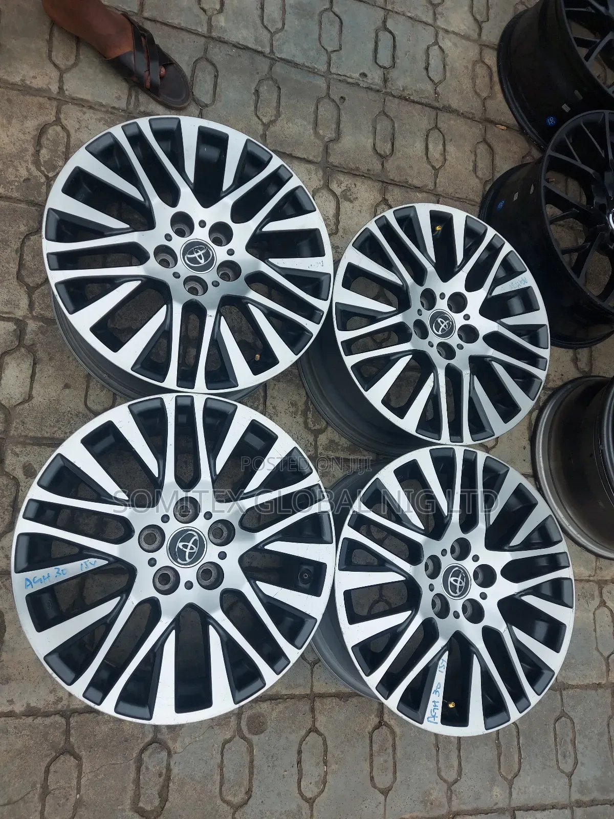 2018 Toyota Camry Alloyed 18rim