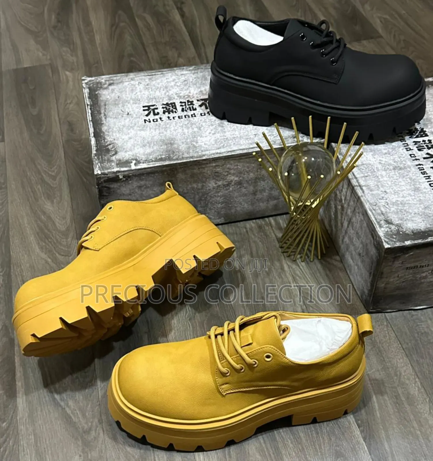 High Quality Double Sole, Lace Up Balenciaga Round Faced Shoe