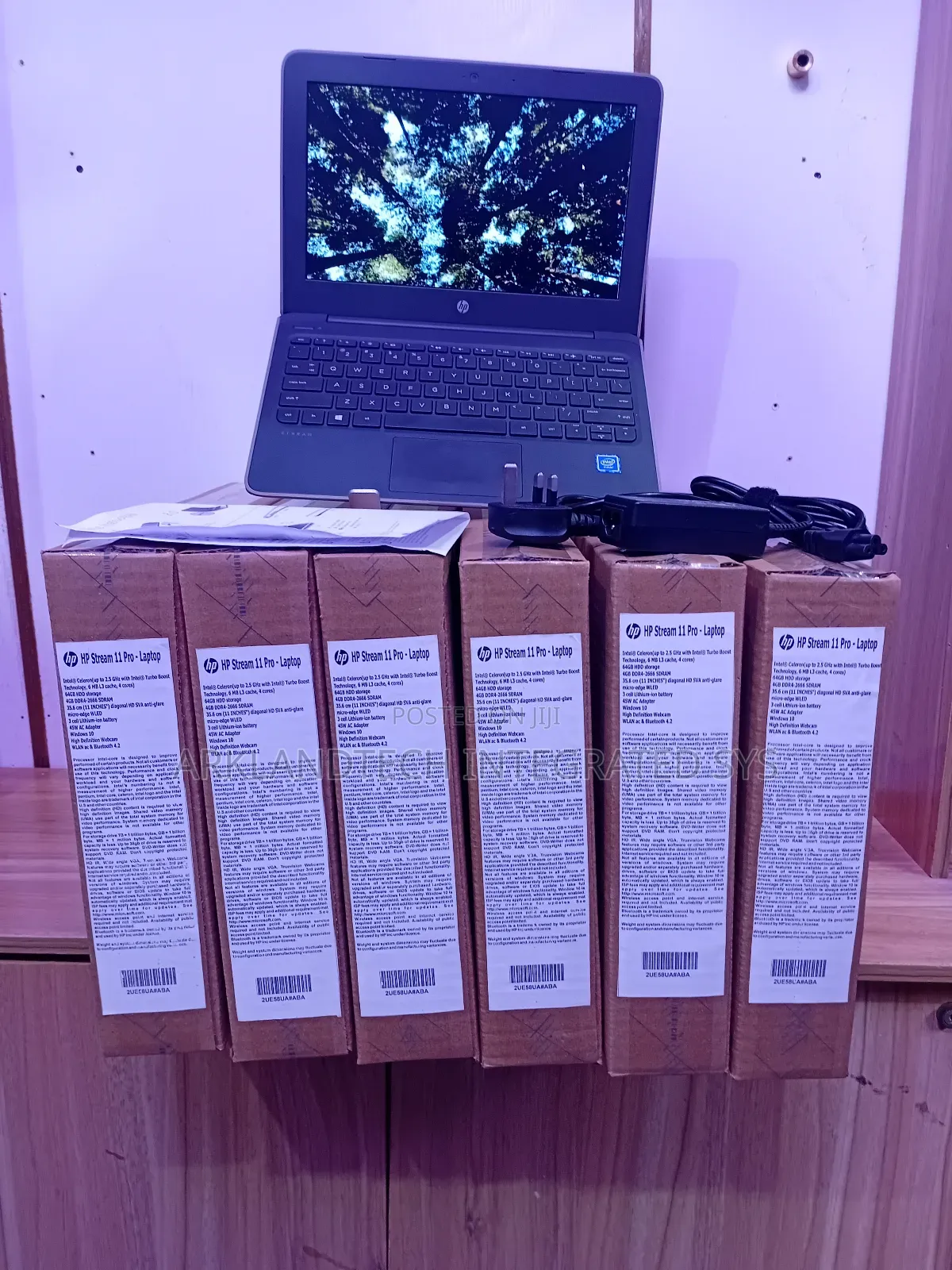 New Laptop HP Stream 14 Pro G3 32GB Intel Celeron SSD 72GB