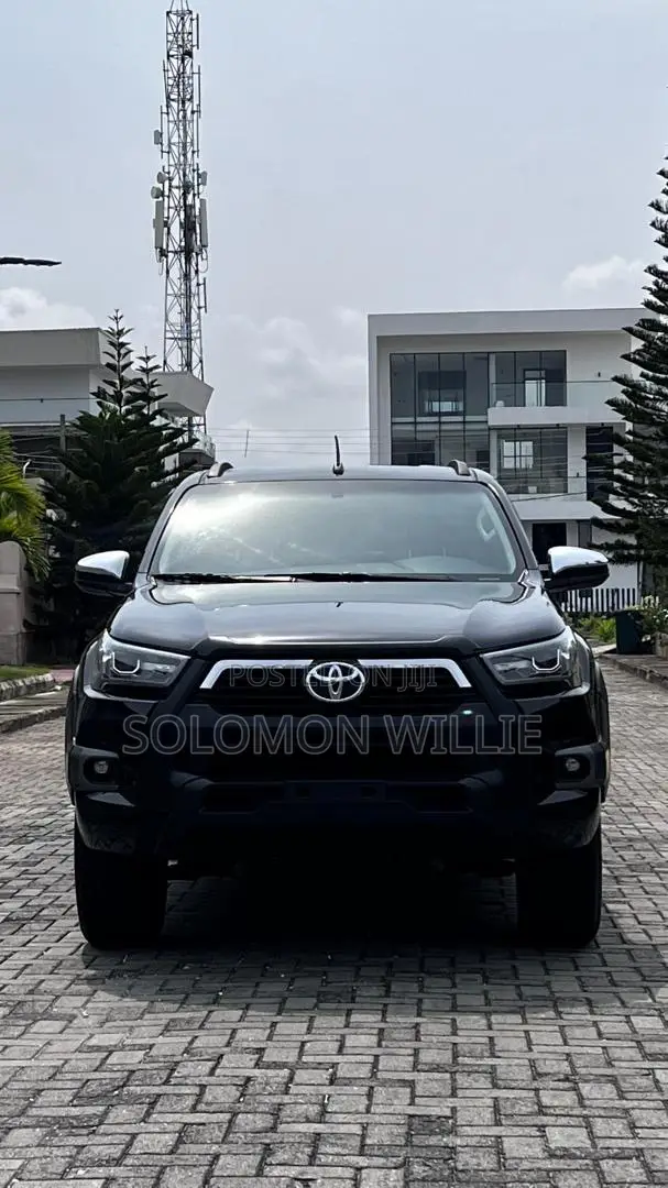 Toyota Hilux 2017 Black