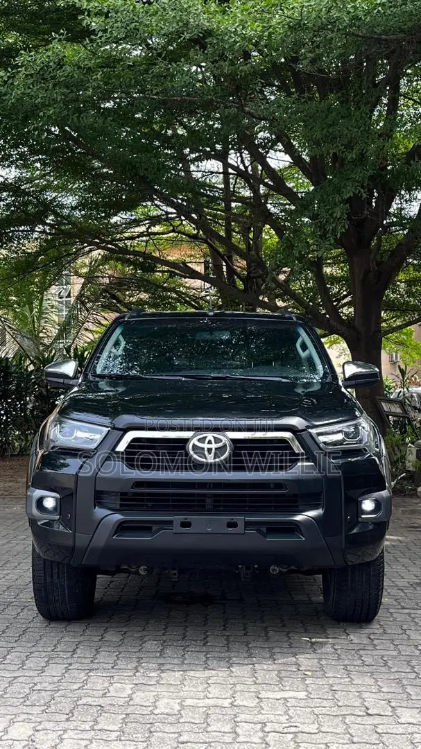 Toyota Hilux 2017 Black