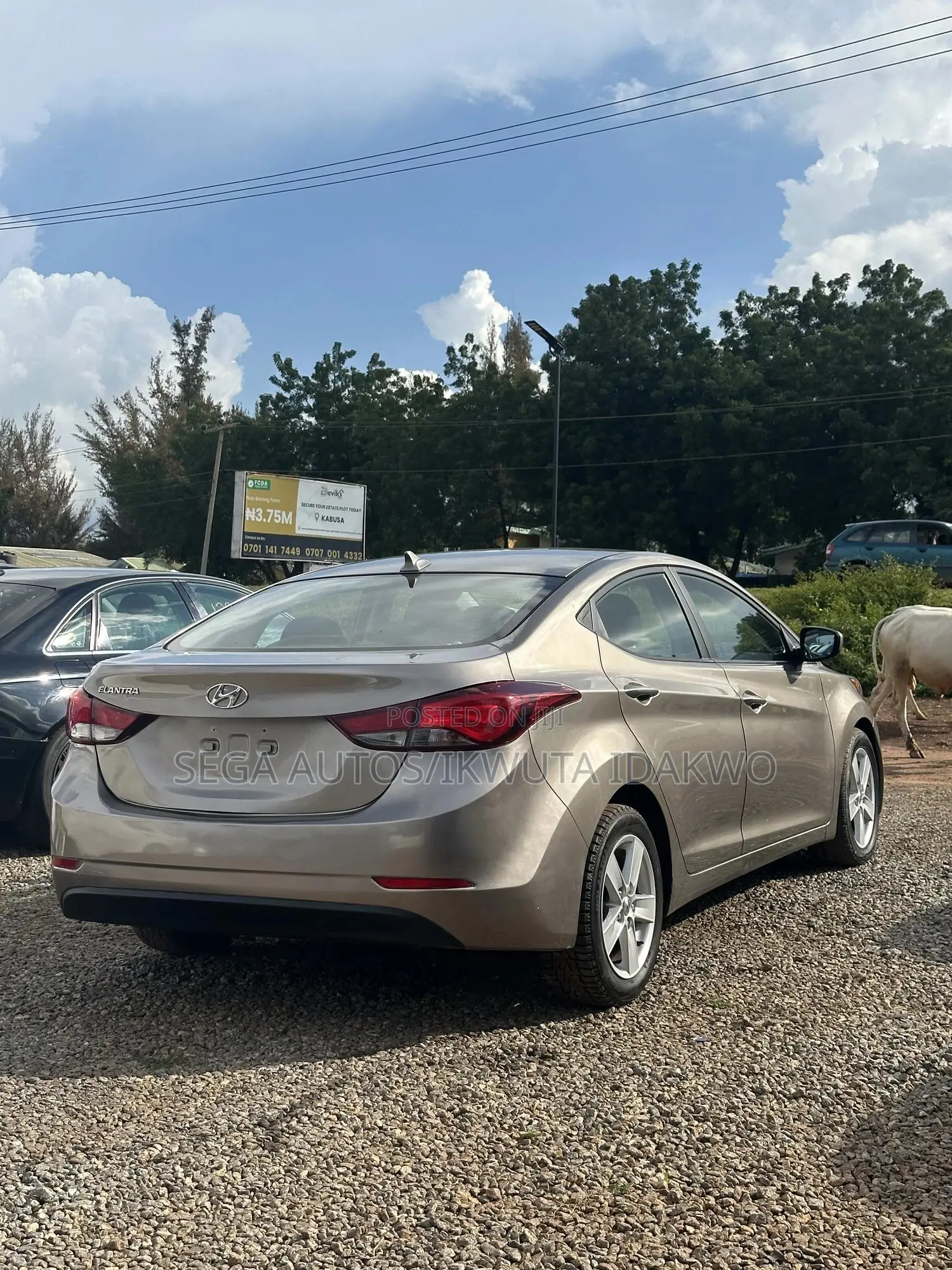 Hyundai Elantra SE 4dr Sedan (1.8L 4cyl 6M) 2015 Brown