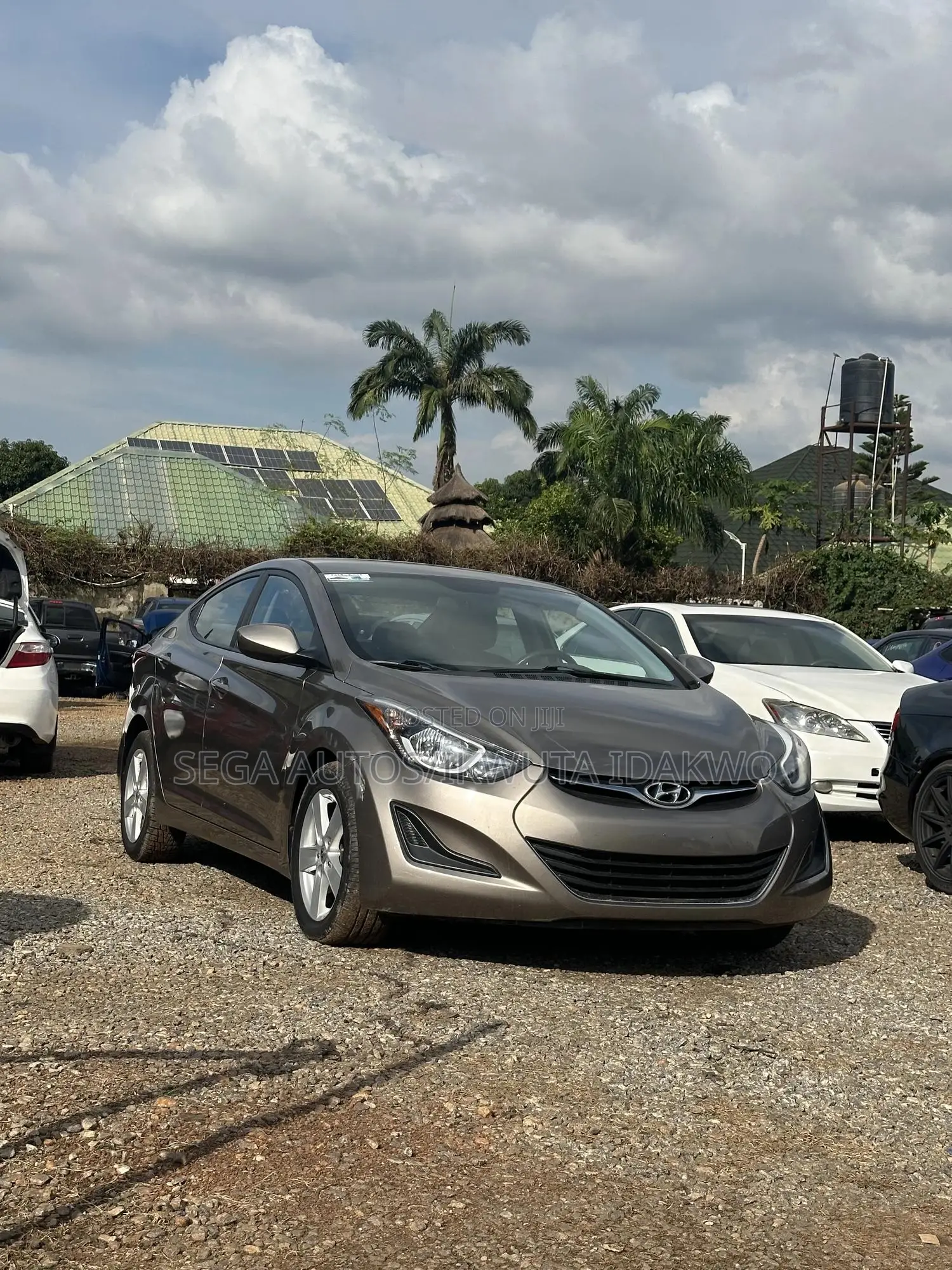 Hyundai Elantra SE 4dr Sedan (1.8L 4cyl 6M) 2015 Brown