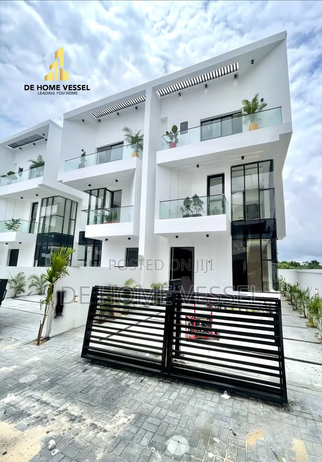 4bdrm Duplex in Lekki for sale