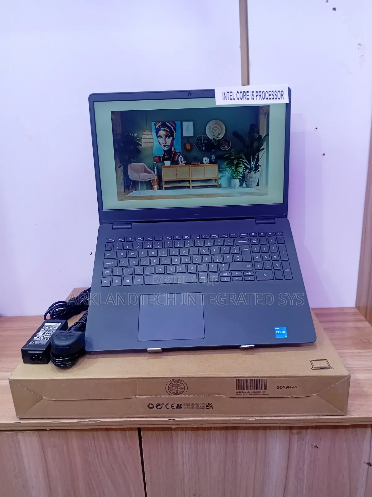New Laptop Dell Vostro 1014 8GB Intel Core i5 SSD 512GB