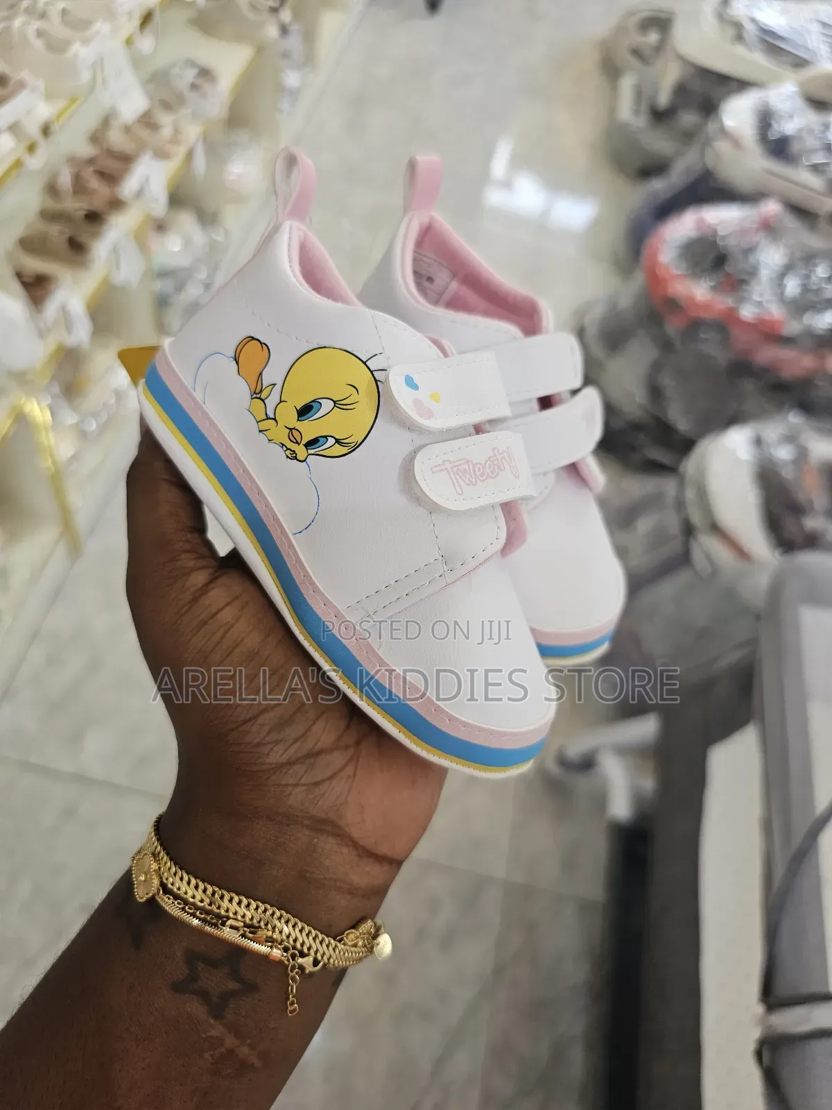 LCW Steps Tweety Printed Velcro Closure Baby Girl Sneakers