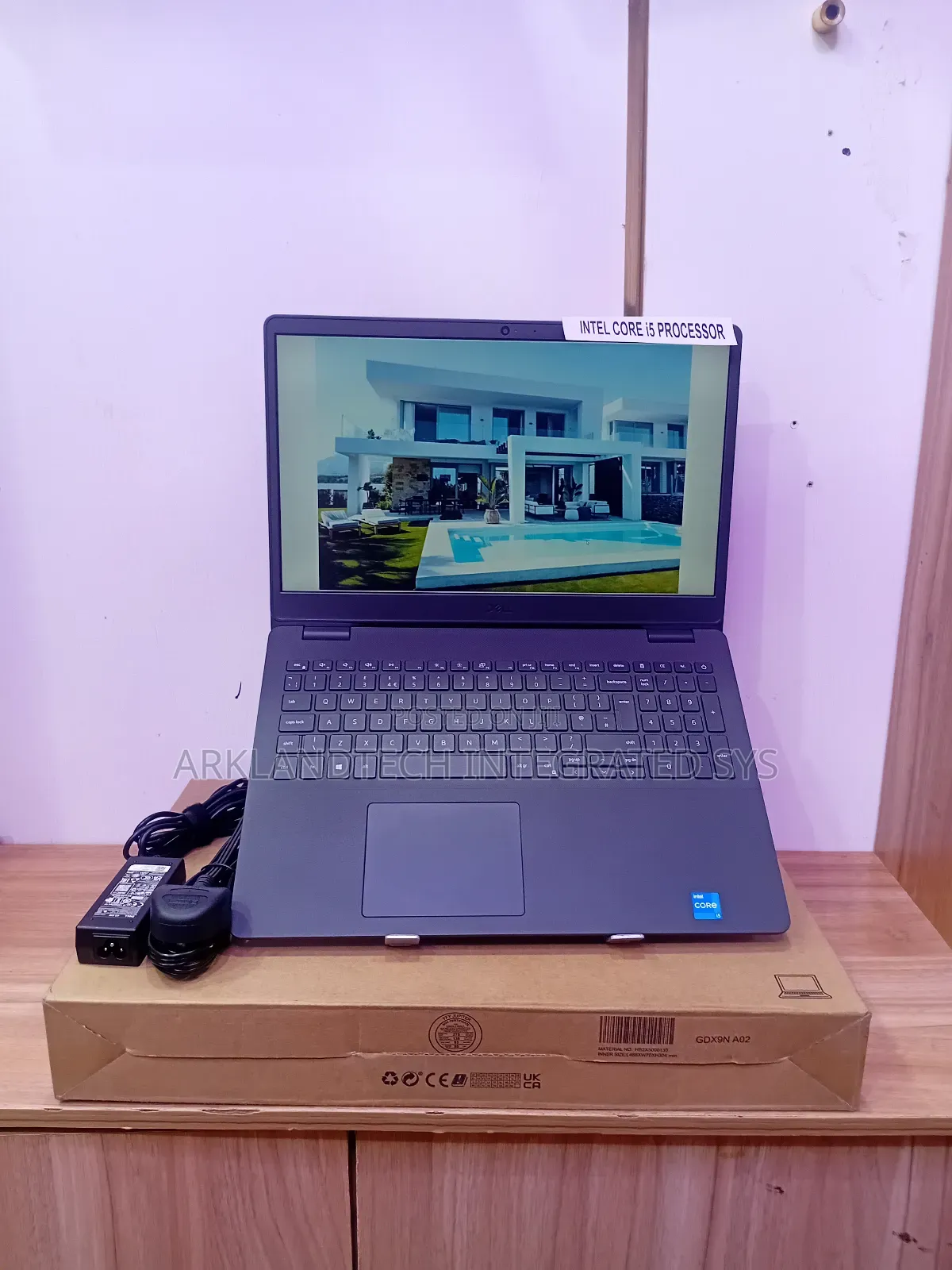 New Laptop Dell Vostro 14 3446 8GB Intel Core I5 SSD 512GB