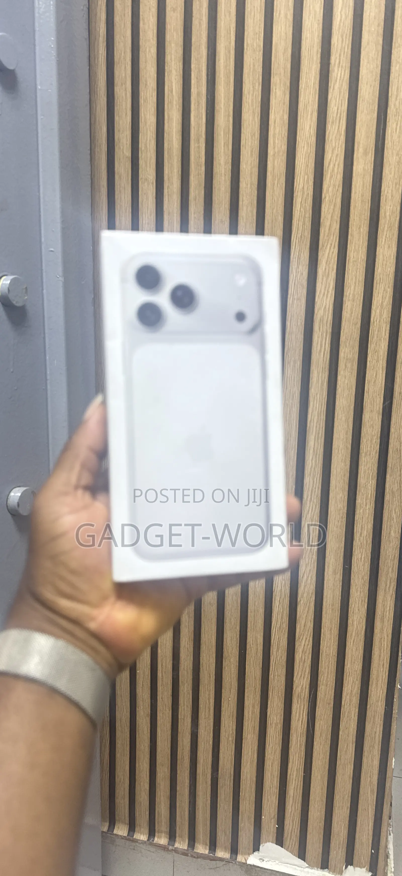 New Apple iPhone 17 Pro 256 GB Silver