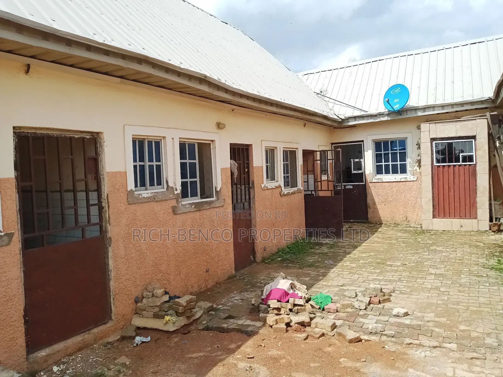 Studio Apartment in Dutse Jabu for rent