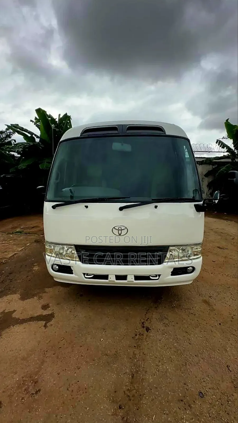 Fully Air Conditioner White Toyota 2018 Coaster