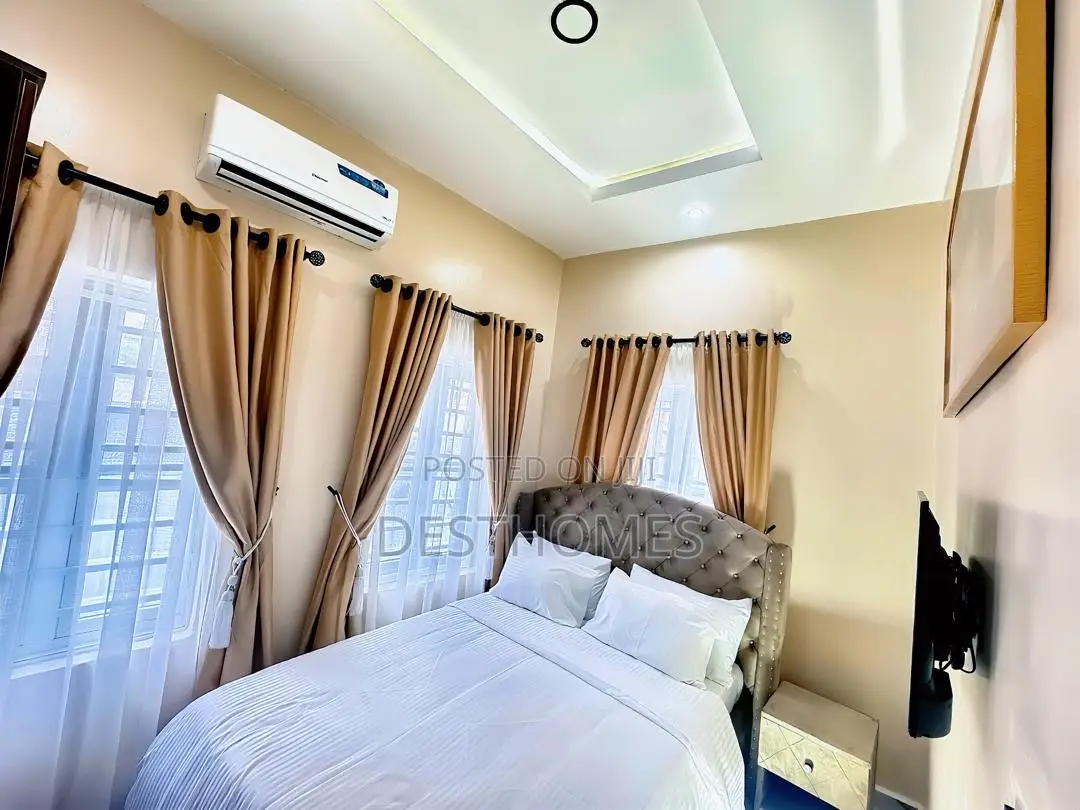 Cozy 1-Bedroom Apartment in Sangotedo