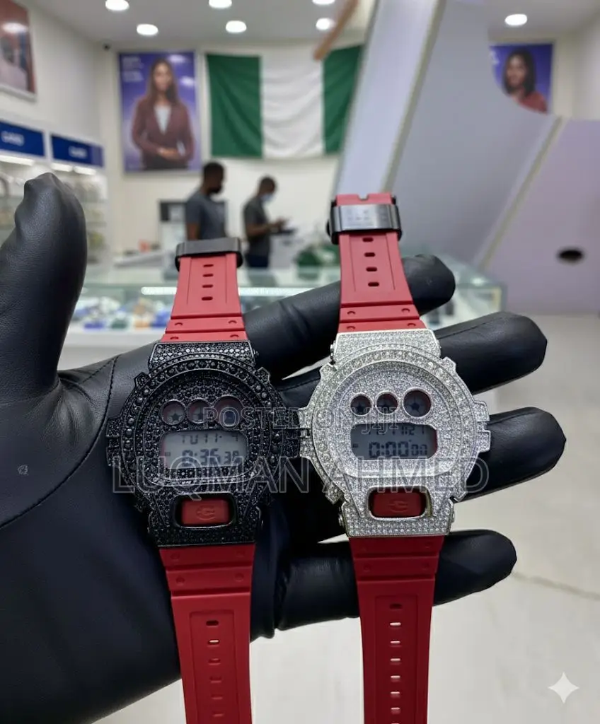 *Quality Grade Stone Dw-6900bb Gshock Wristwatch*