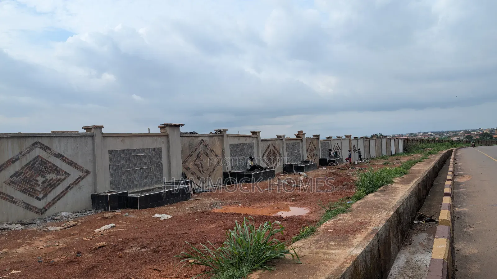 Standard Plot of Land in a Secure Estate With 24 Hours Power Supply
