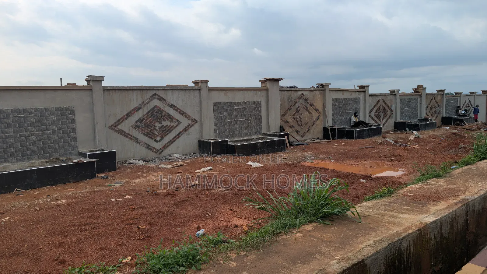 Standard Plot of Land in a Secure Estate With 24 Hours Power Supply