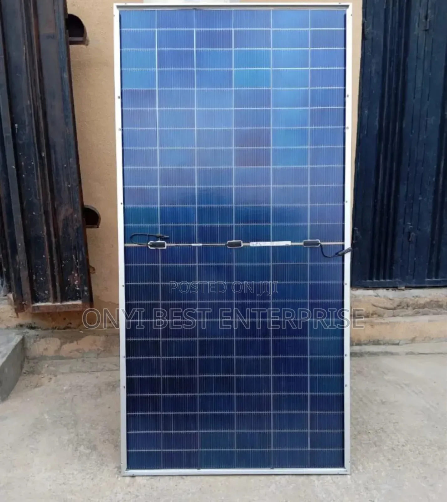 Jinko Bifacial Solar Panels 700watts Grade A