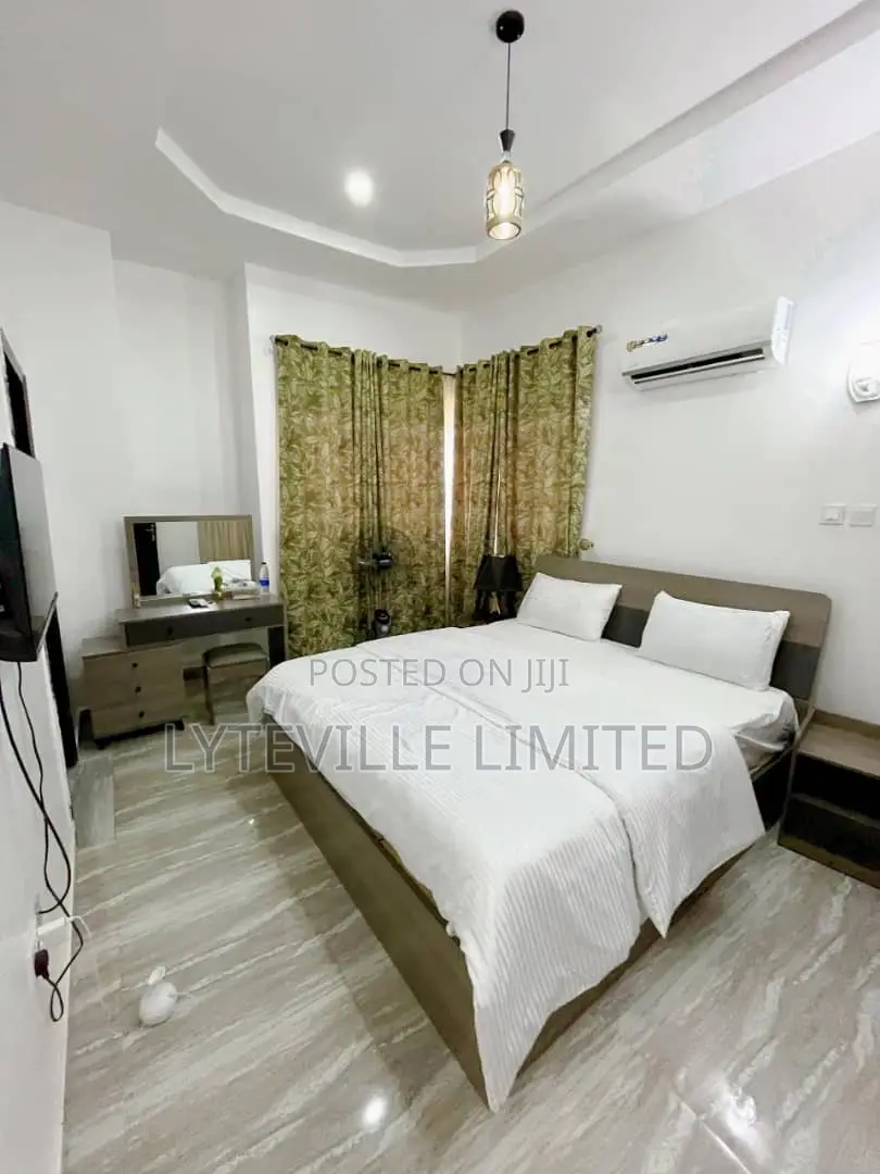 Spacious Clean 3 Bedroom