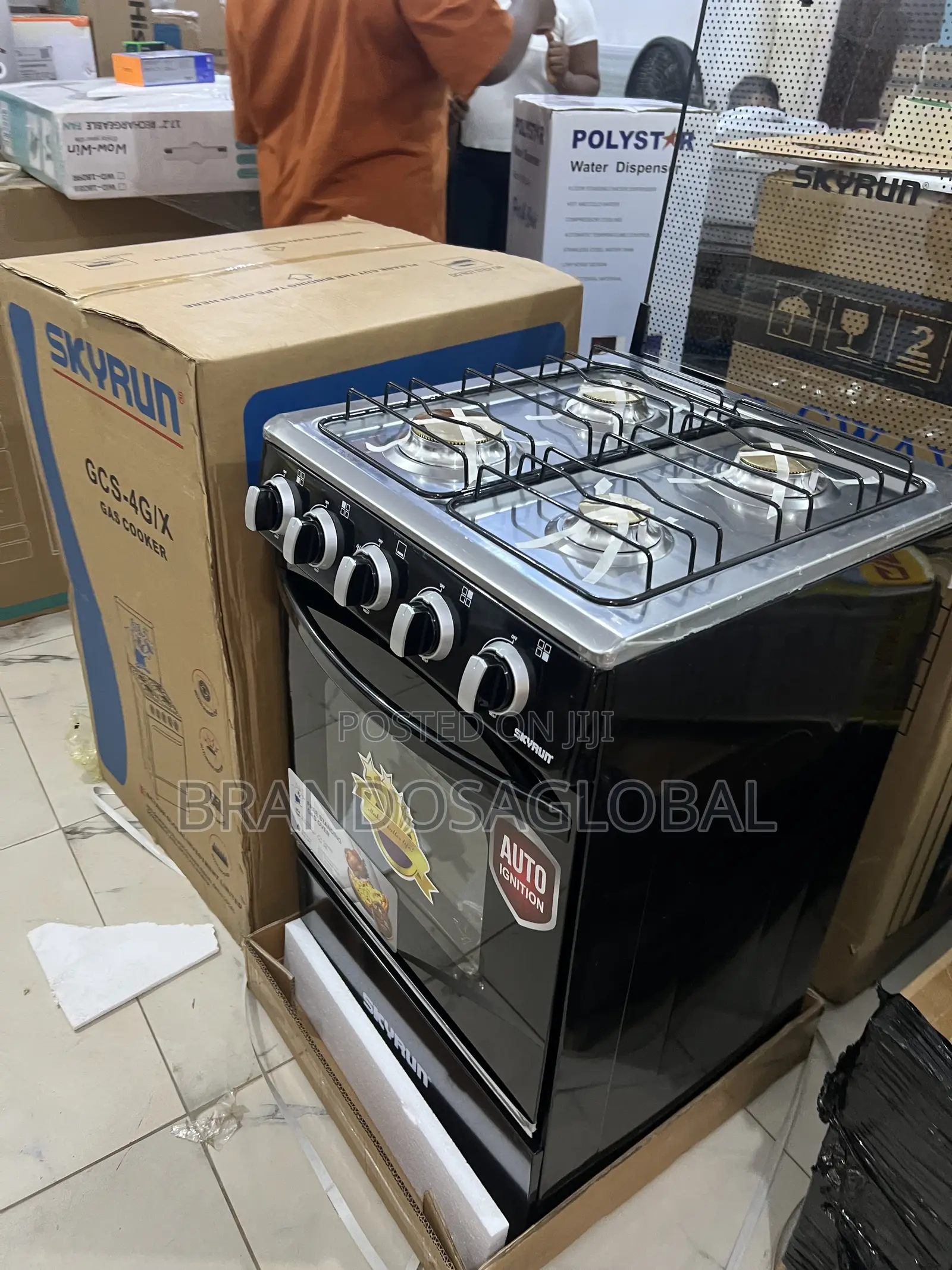 Original Skyrun 50×50 Gas Cooker – Sleek Kitchen Design