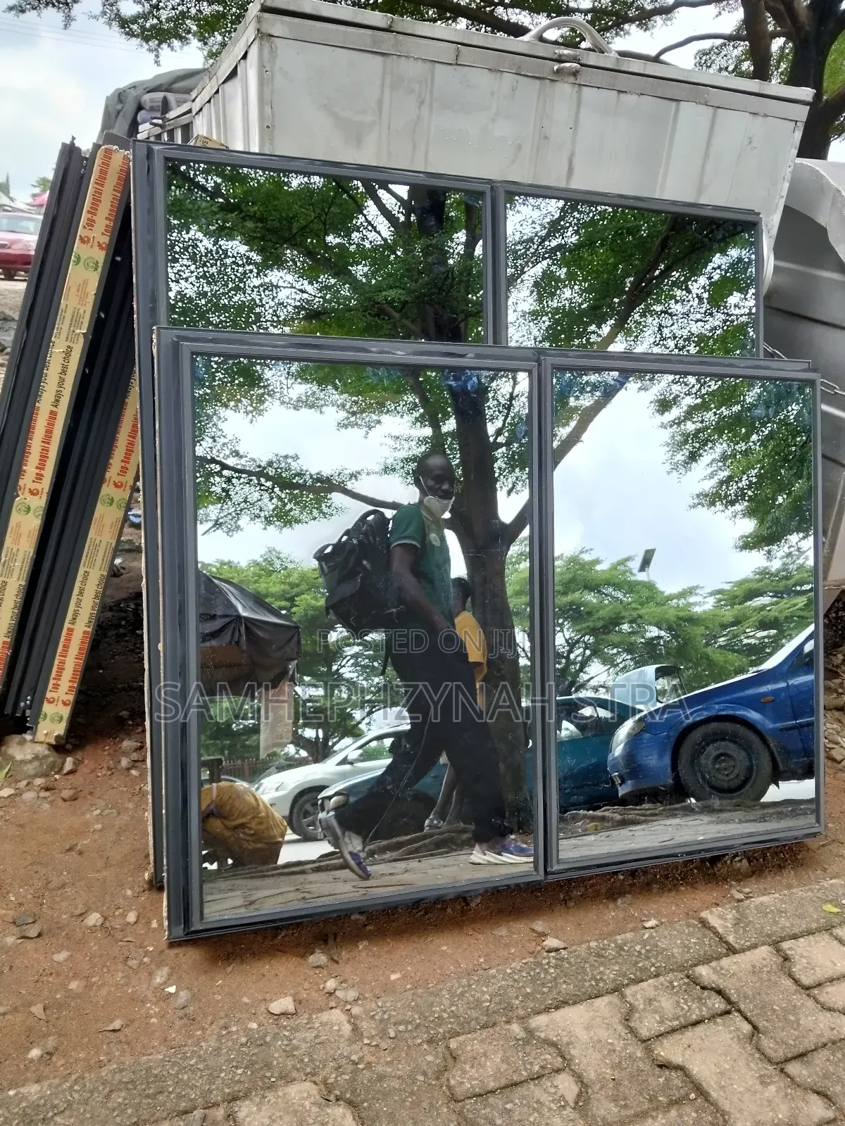 Frameless Windows