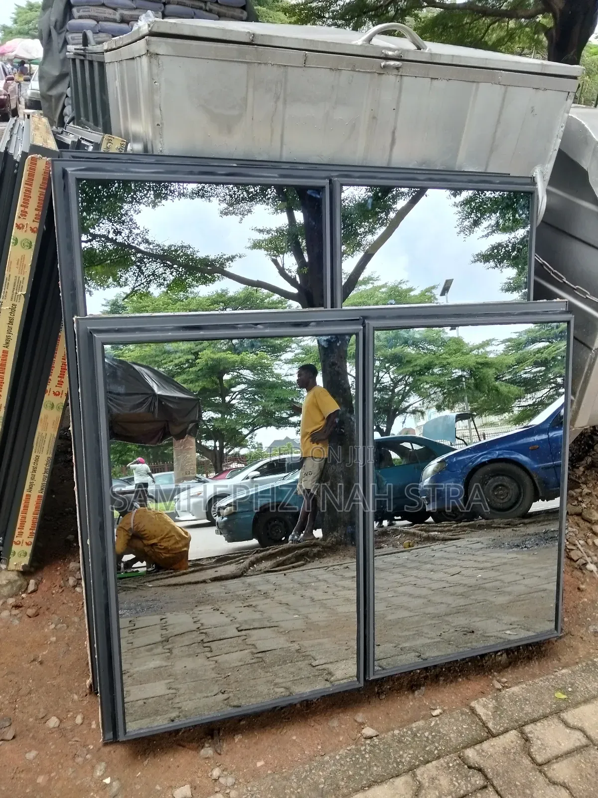 Frameless Windows