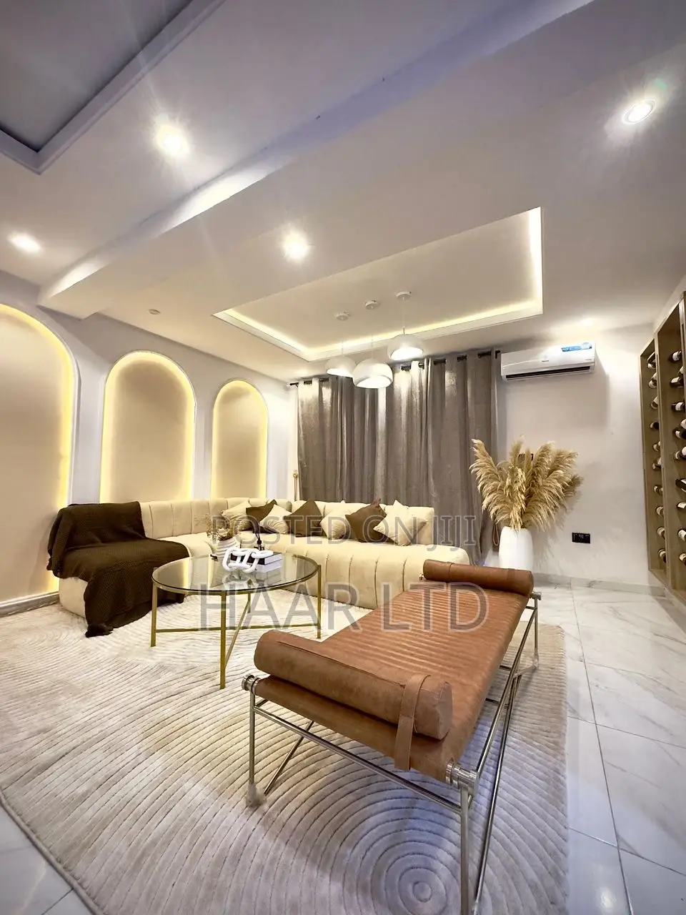 Luxury One Bedroom Apartment