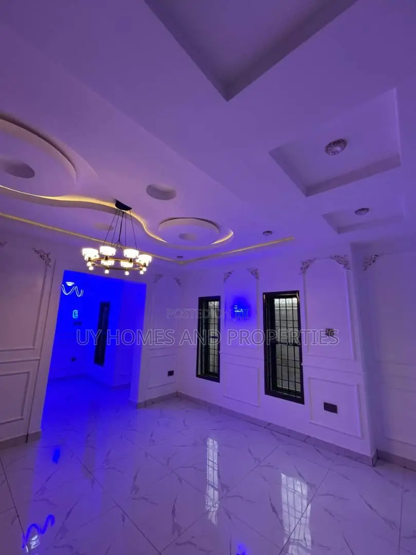 4bdrm Duplex in Crystal View Estate, Trans Amadi for sale