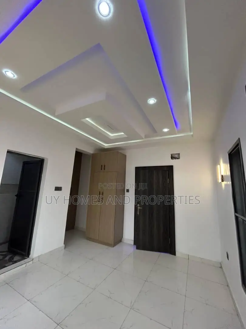 4bdrm Duplex in Crystal View Estate, Trans Amadi for sale