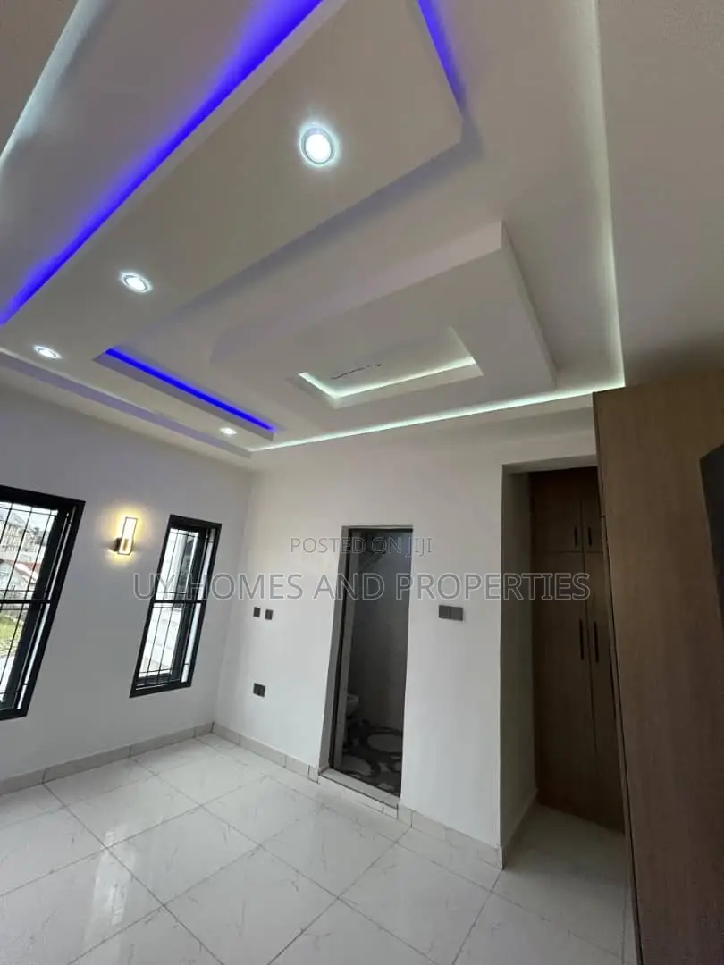 4bdrm Duplex in Crystal View Estate, Trans Amadi for sale